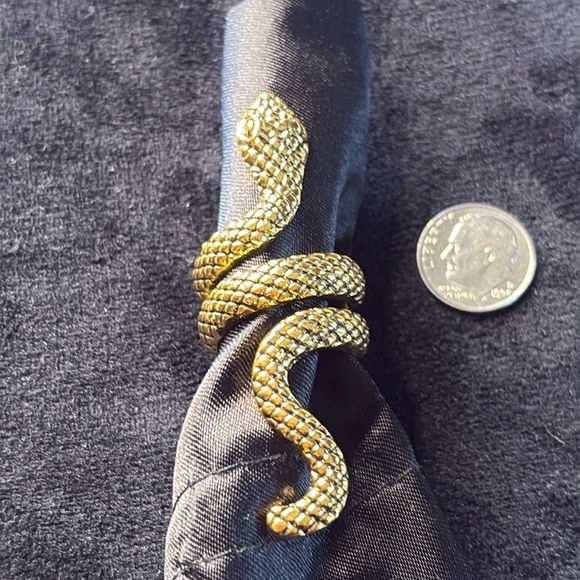 Unisex Gold Alloy Snake Ring - Boho Gothic Punk Love - Lunar New Year Sz 8 - Picture 9 of 13